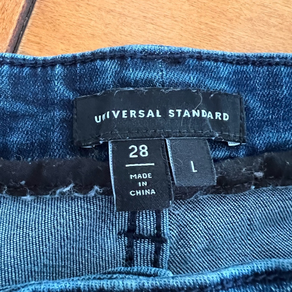 Universal Standard Seine mid rise skinny 32” jeans - distressed blue - Picture 5 of 6